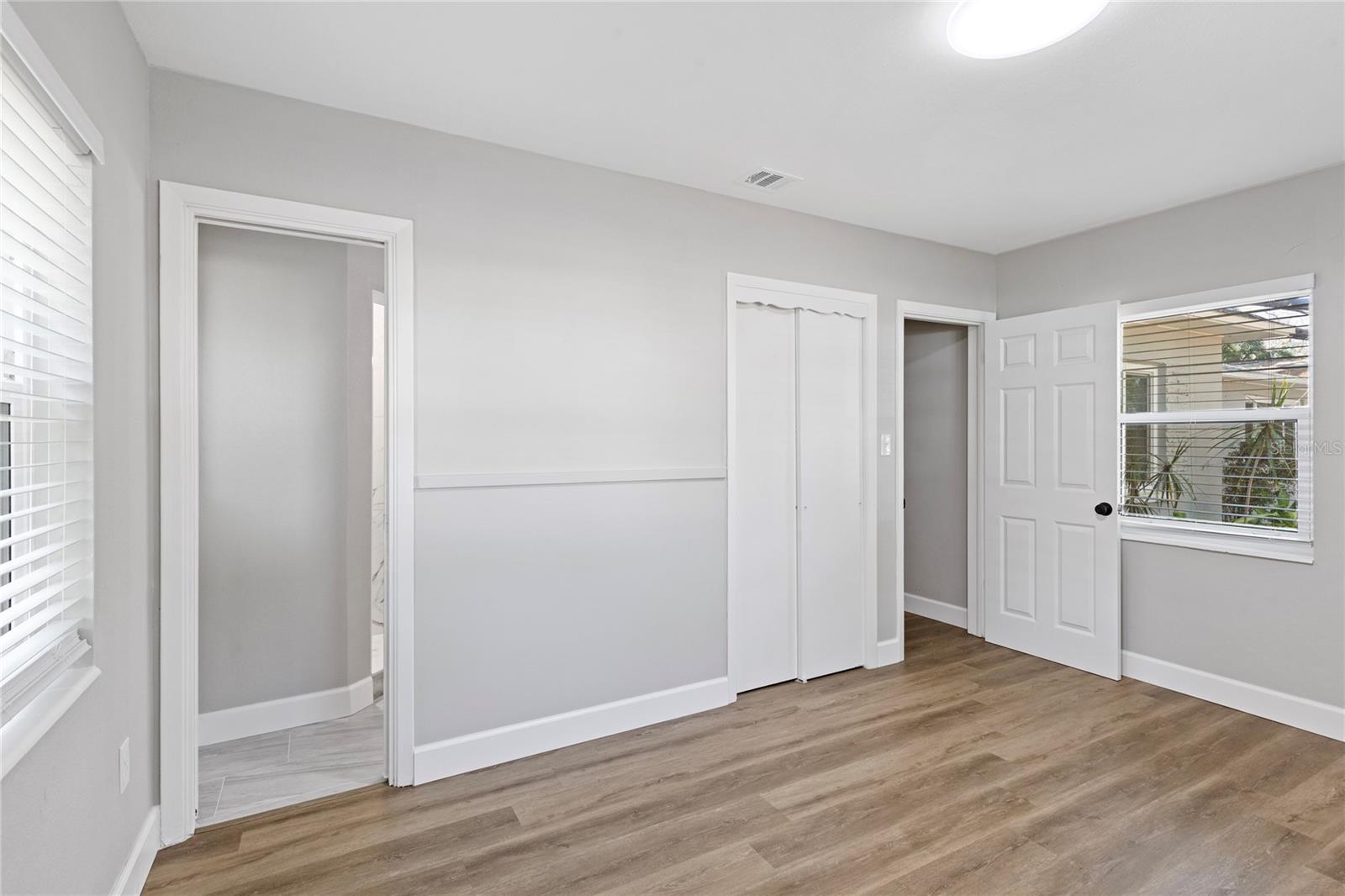 Image 31 of 34 For 804 Evergreen Avenue