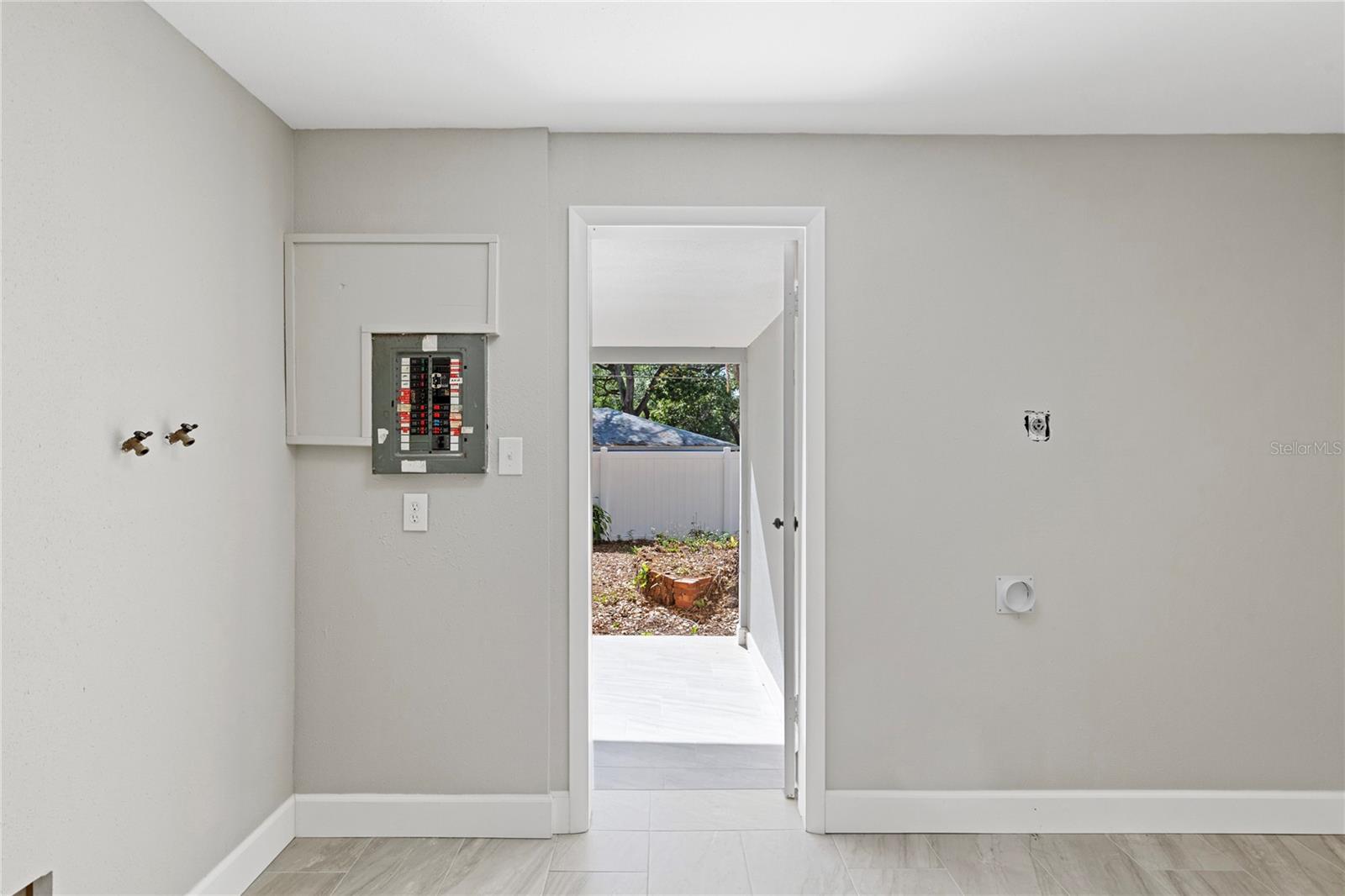 Image 34 of 34 For 804 Evergreen Avenue