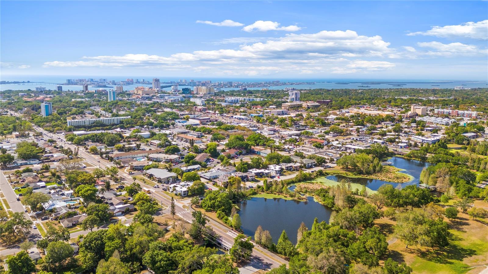 Image 4 of 34 For 804 Evergreen Avenue