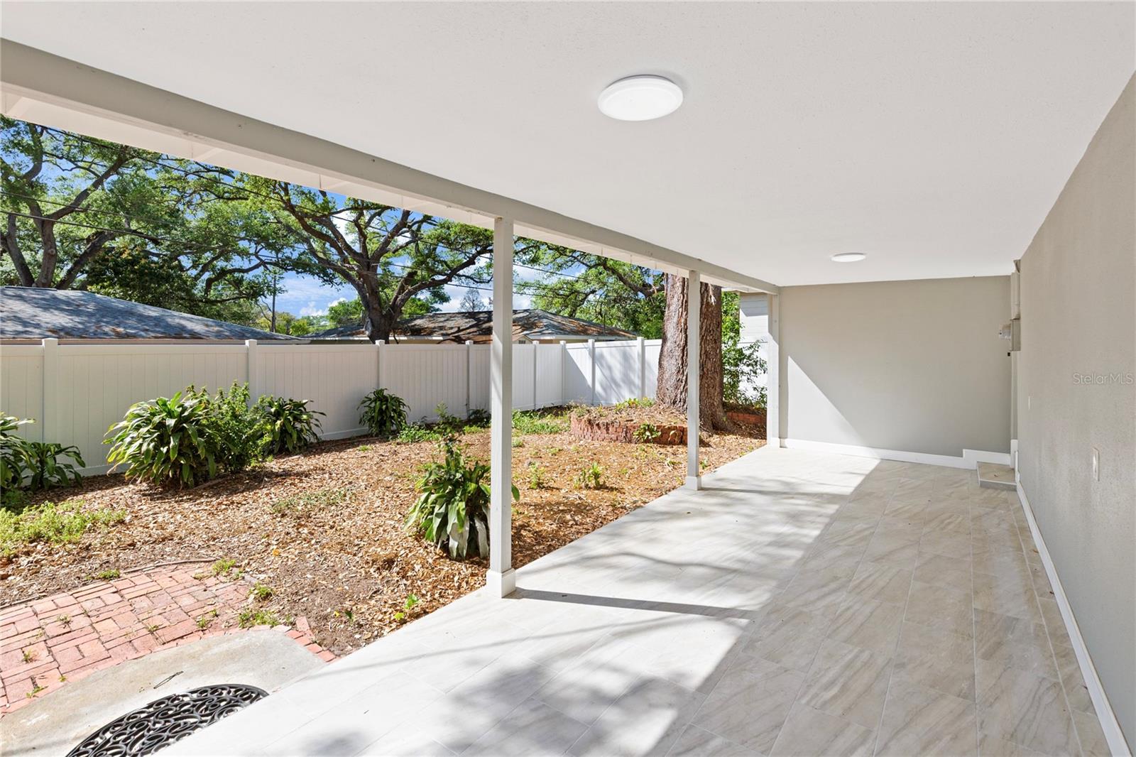 Image 8 of 34 For 804 Evergreen Avenue