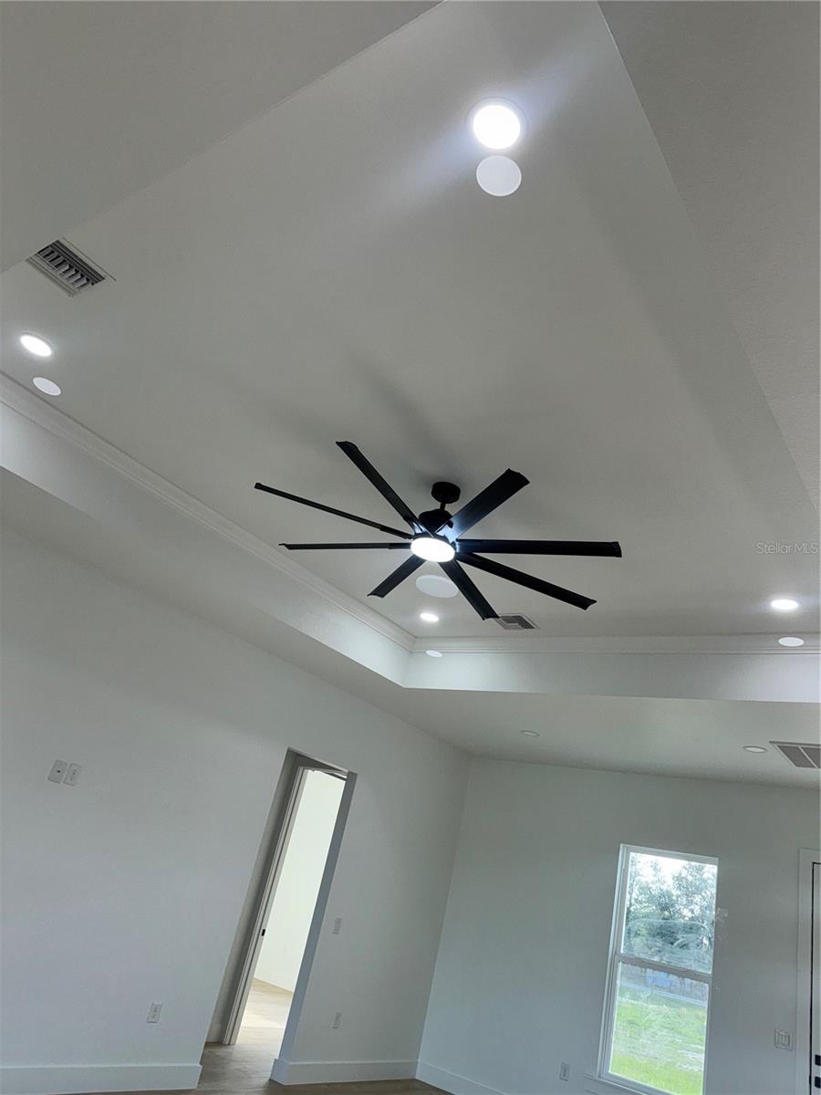 Image 13 of 42 For 1721 Mcclellan Road