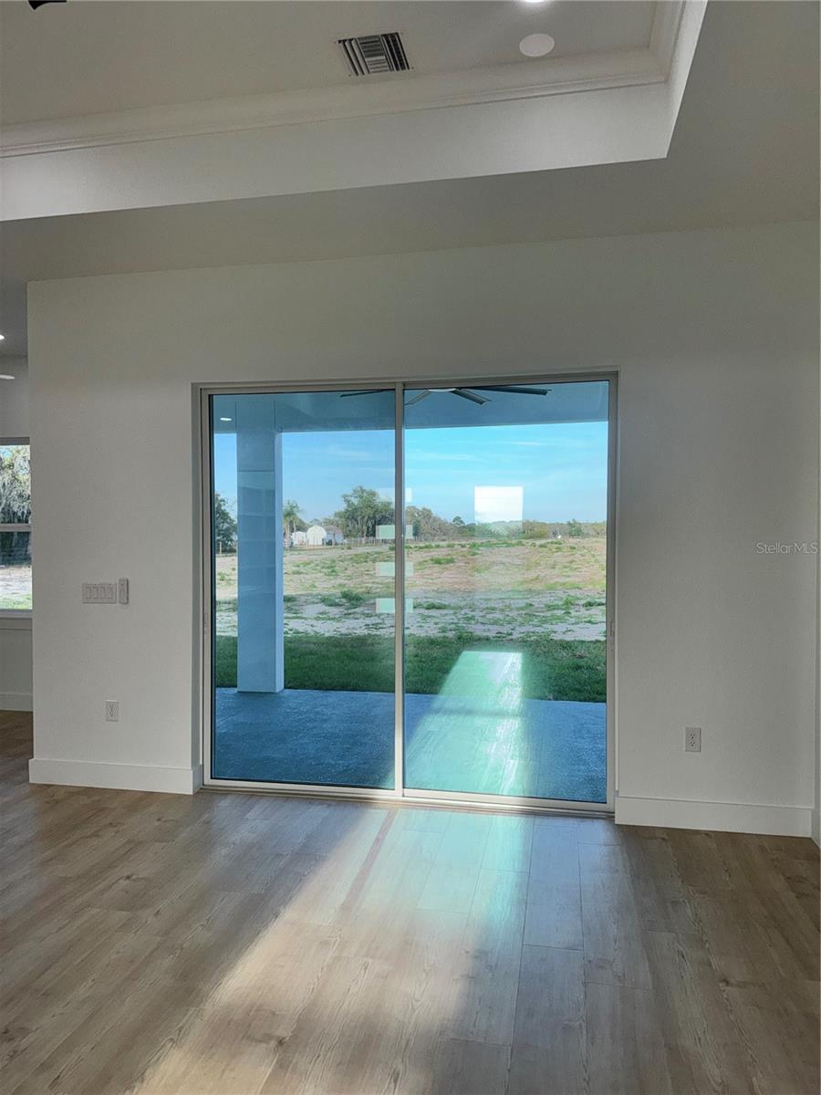 Image 16 of 42 For 1721 Mcclellan Road