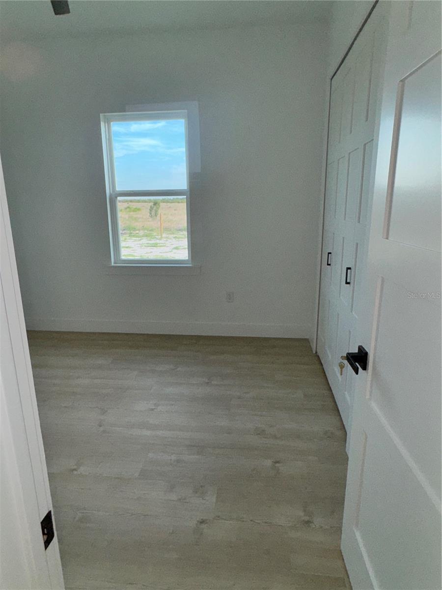 Image 24 of 42 For 1721 Mcclellan Road