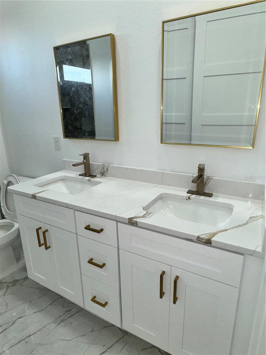 Image 26 of 42 For 1721 Mcclellan Road