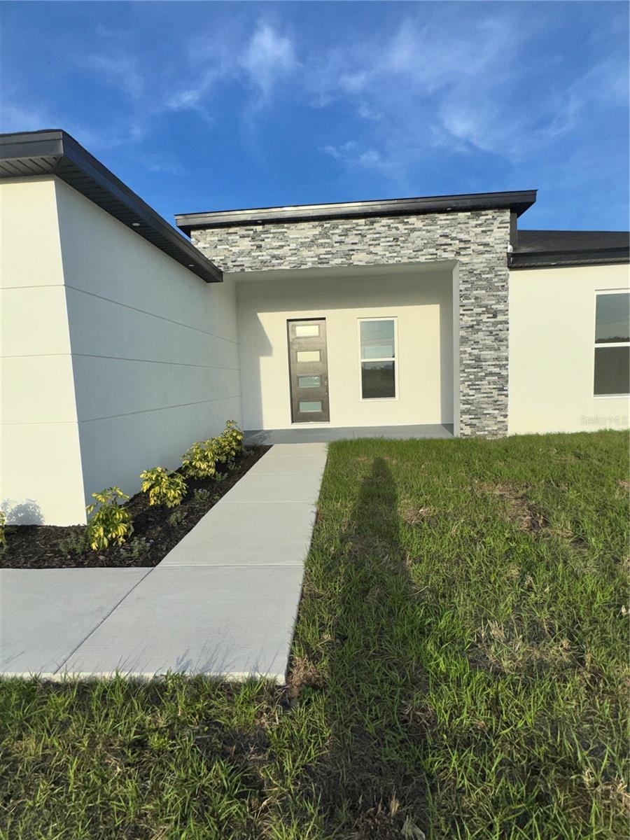 Image 30 of 42 For 1721 Mcclellan Road