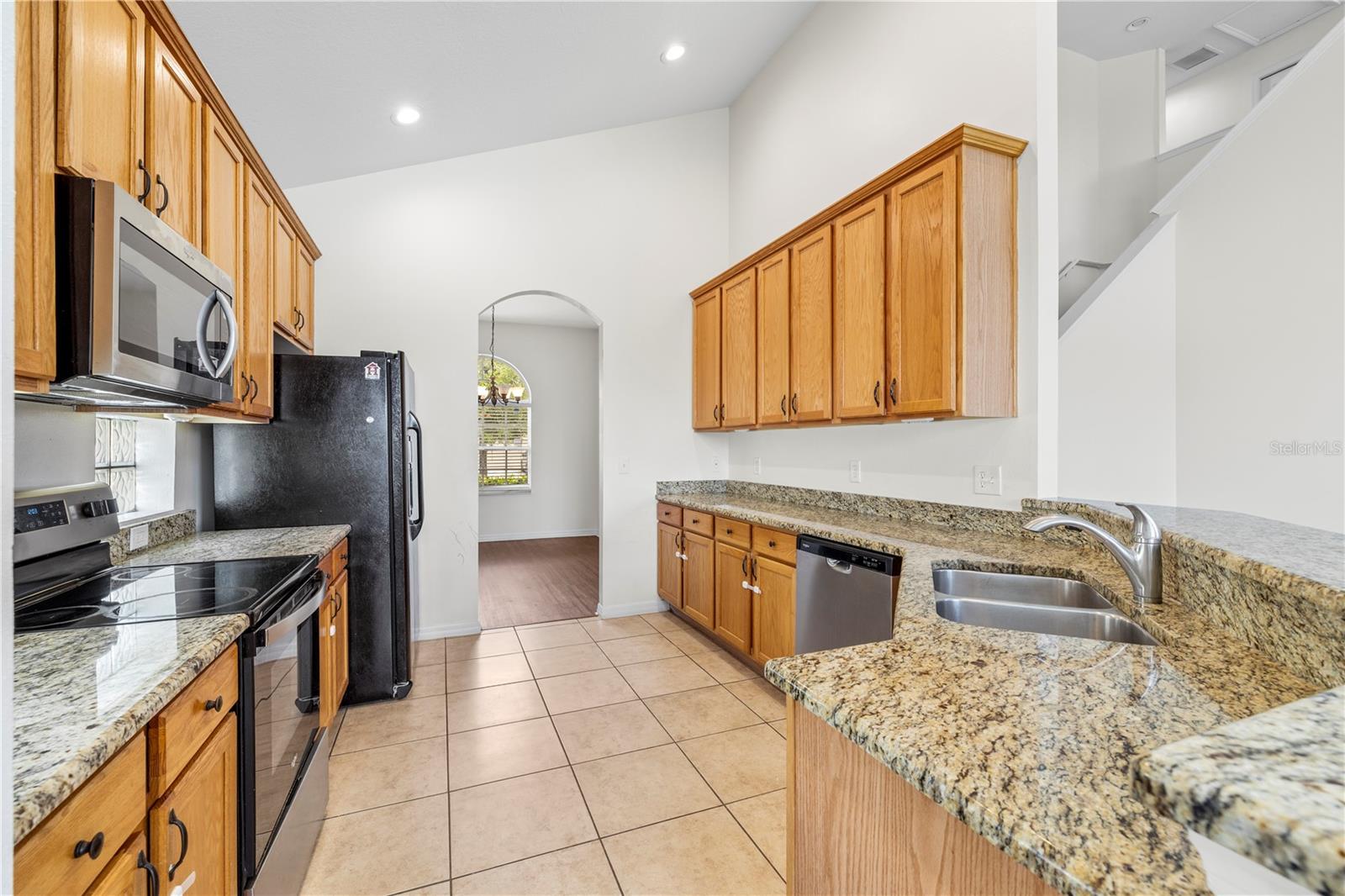 Image 14 of 64 For 10913 Observatory Way