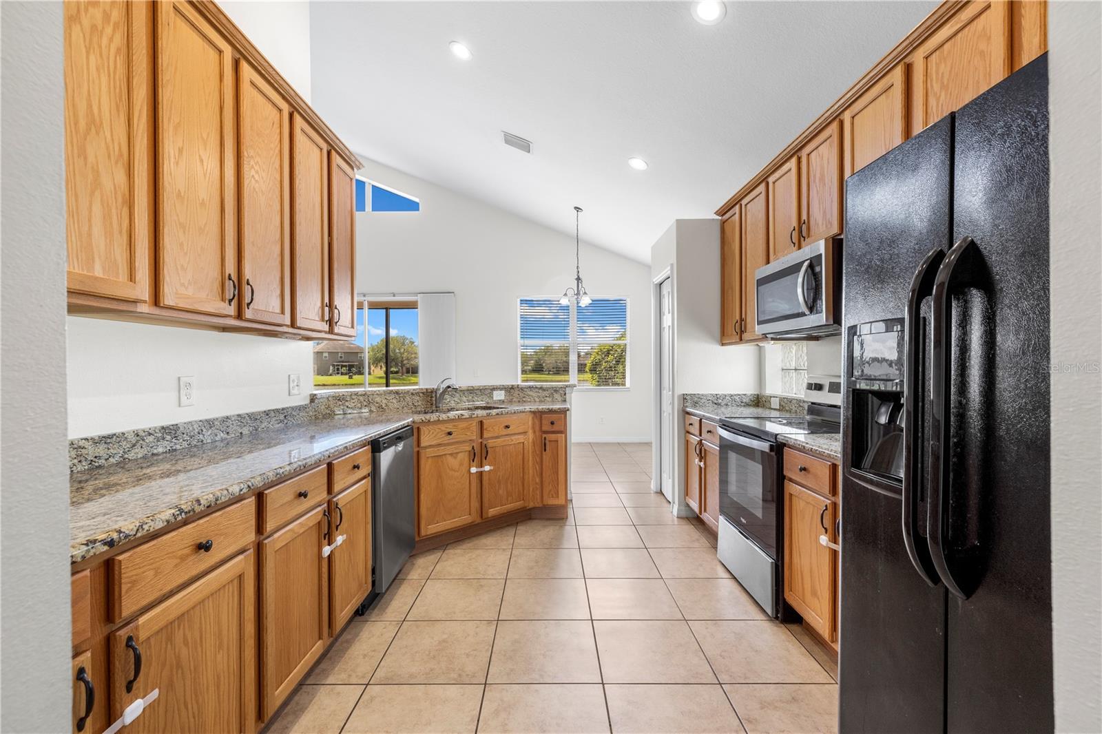 Image 16 of 64 For 10913 Observatory Way