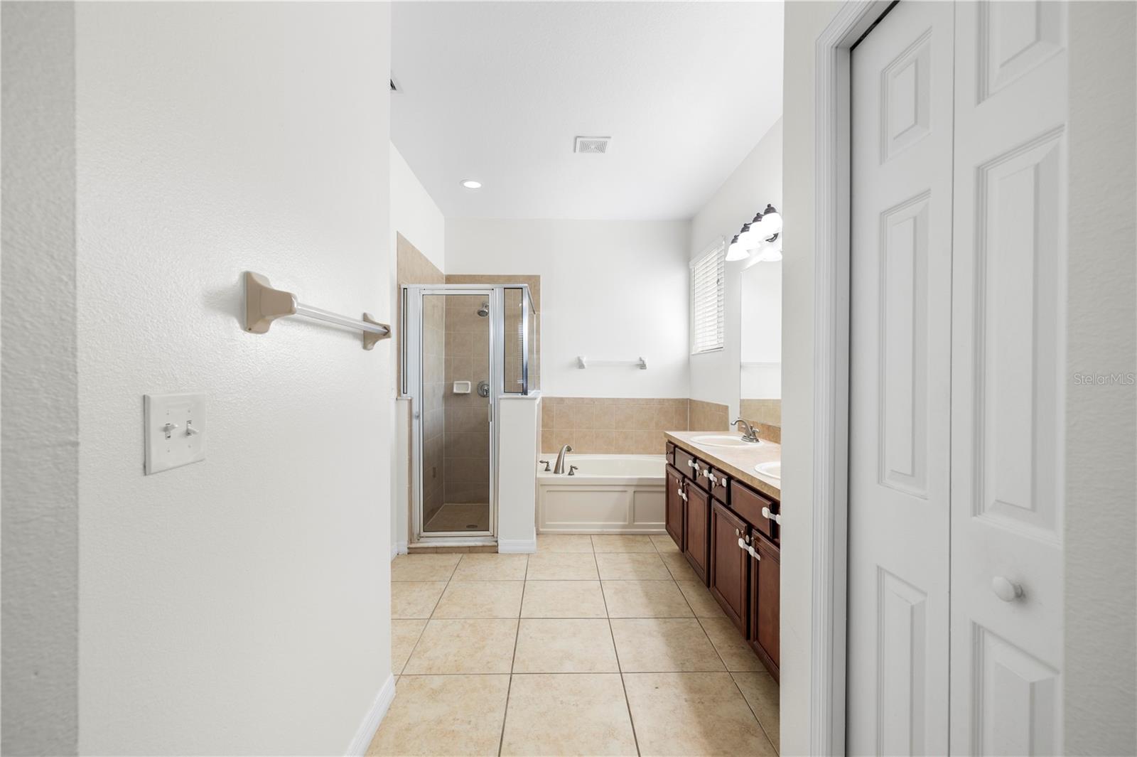 Image 25 of 64 For 10913 Observatory Way