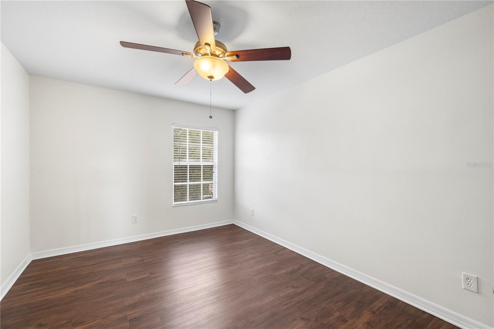 Image 37 of 64 For 10913 Observatory Way