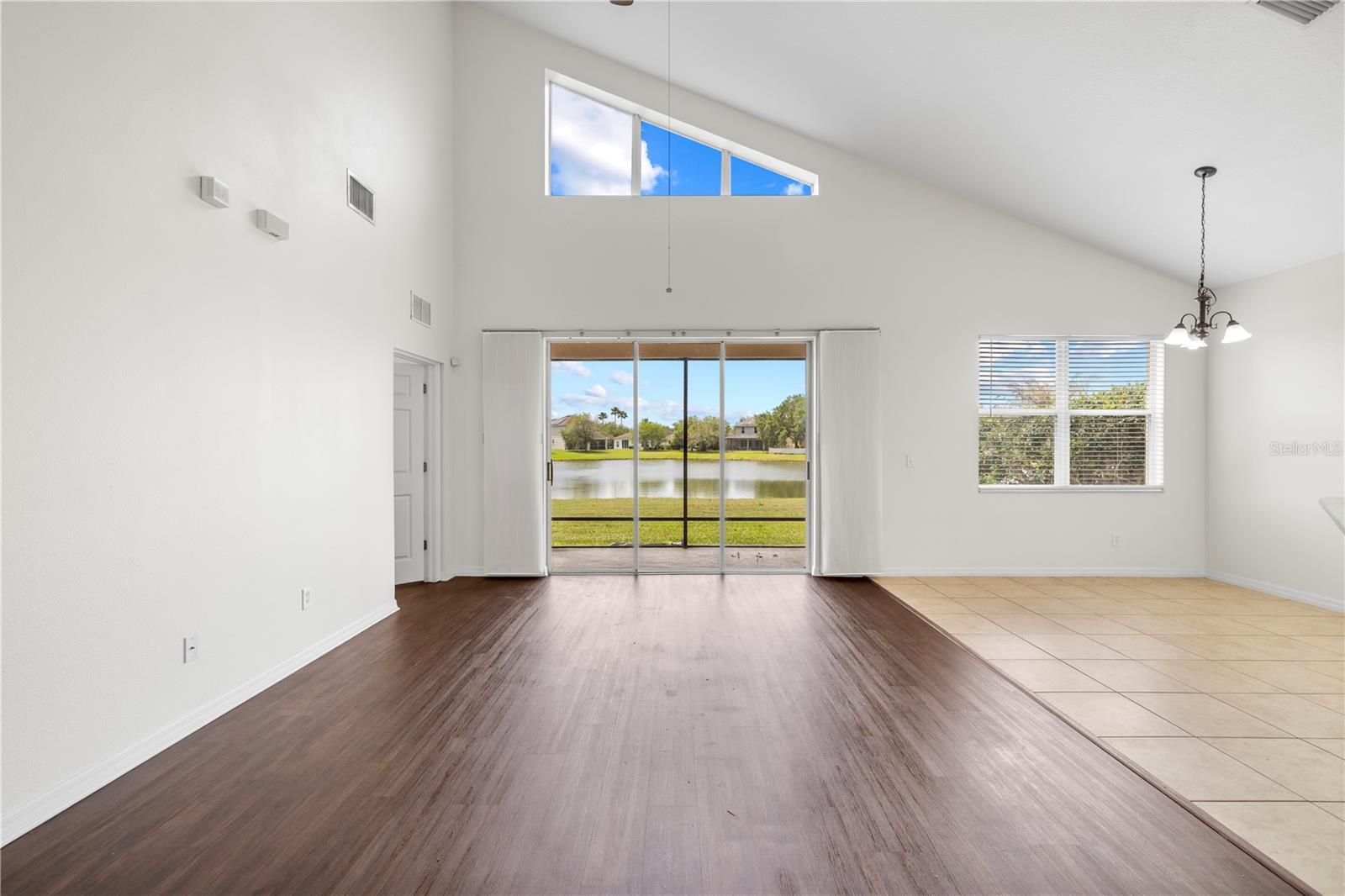 Image 7 of 64 For 10913 Observatory Way