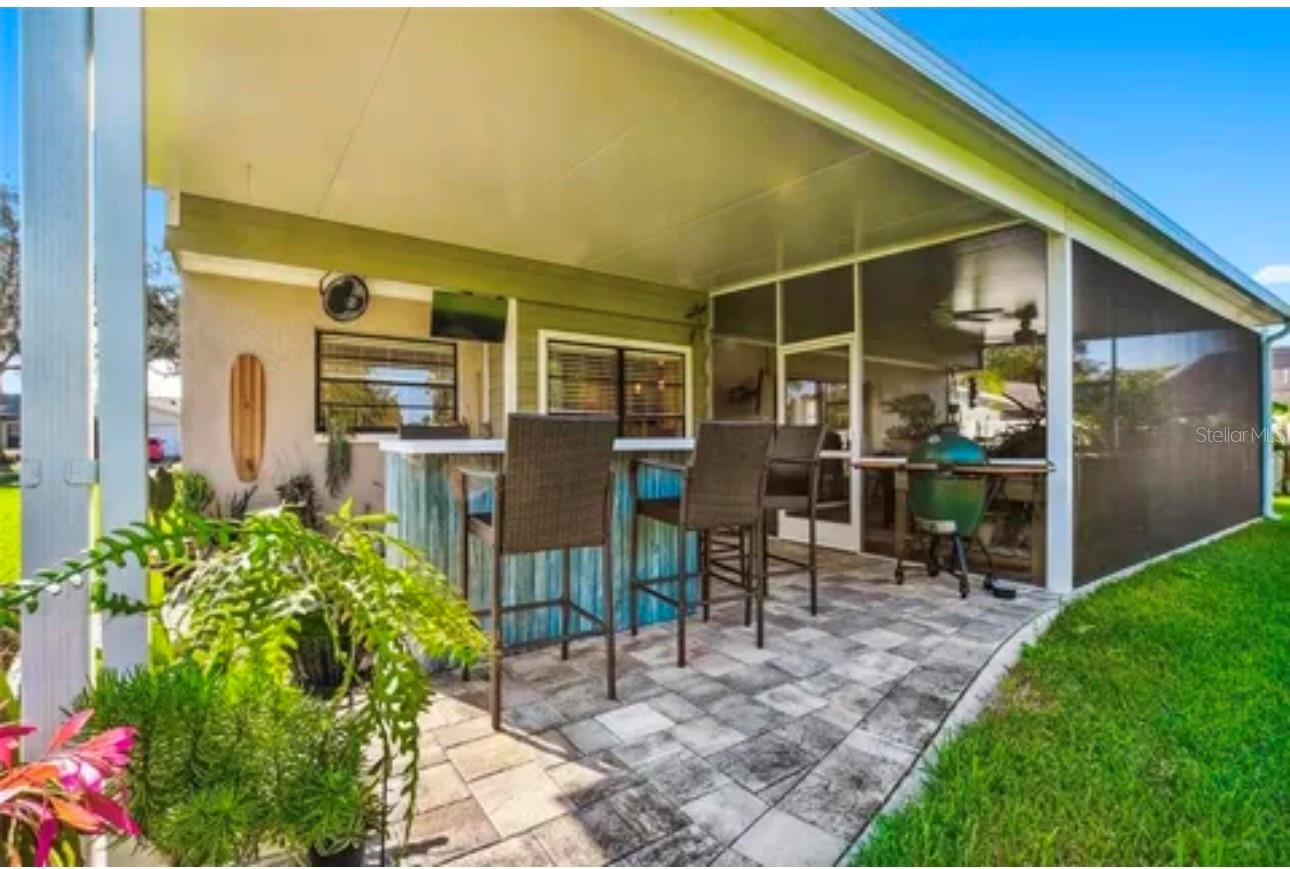 Image 19 of 33 For 1326 Corner Oaks Drive