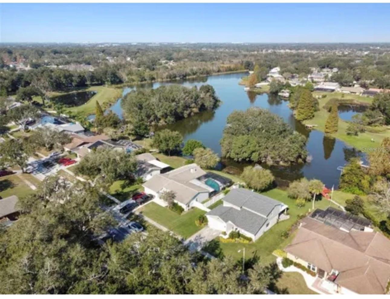 Image 4 of 33 For 1326 Corner Oaks Drive