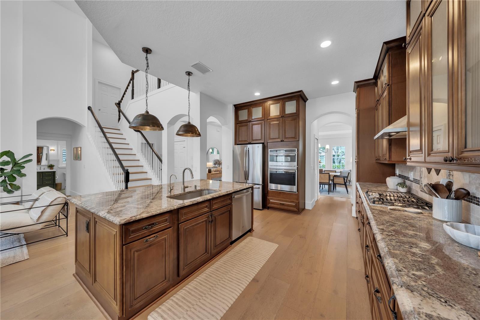 Image 13 of 46 For 14639 Chatsworth Manor Circle