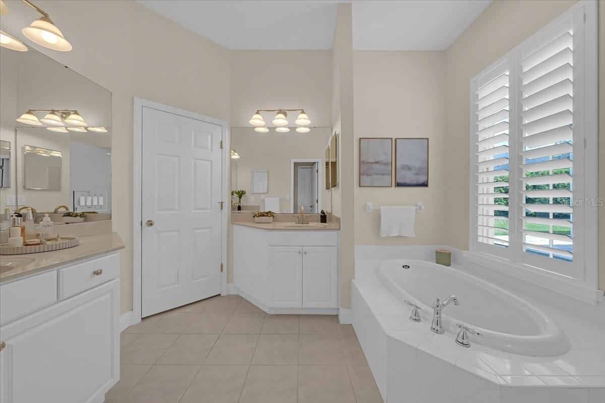 Image 19 of 46 For 14639 Chatsworth Manor Circle