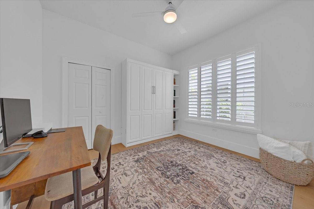 Image 21 of 46 For 14639 Chatsworth Manor Circle