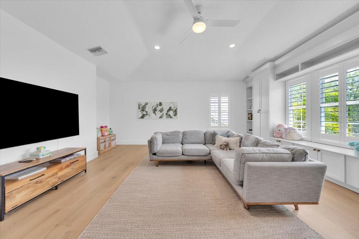 Image 25 of 46 For 14639 Chatsworth Manor Circle