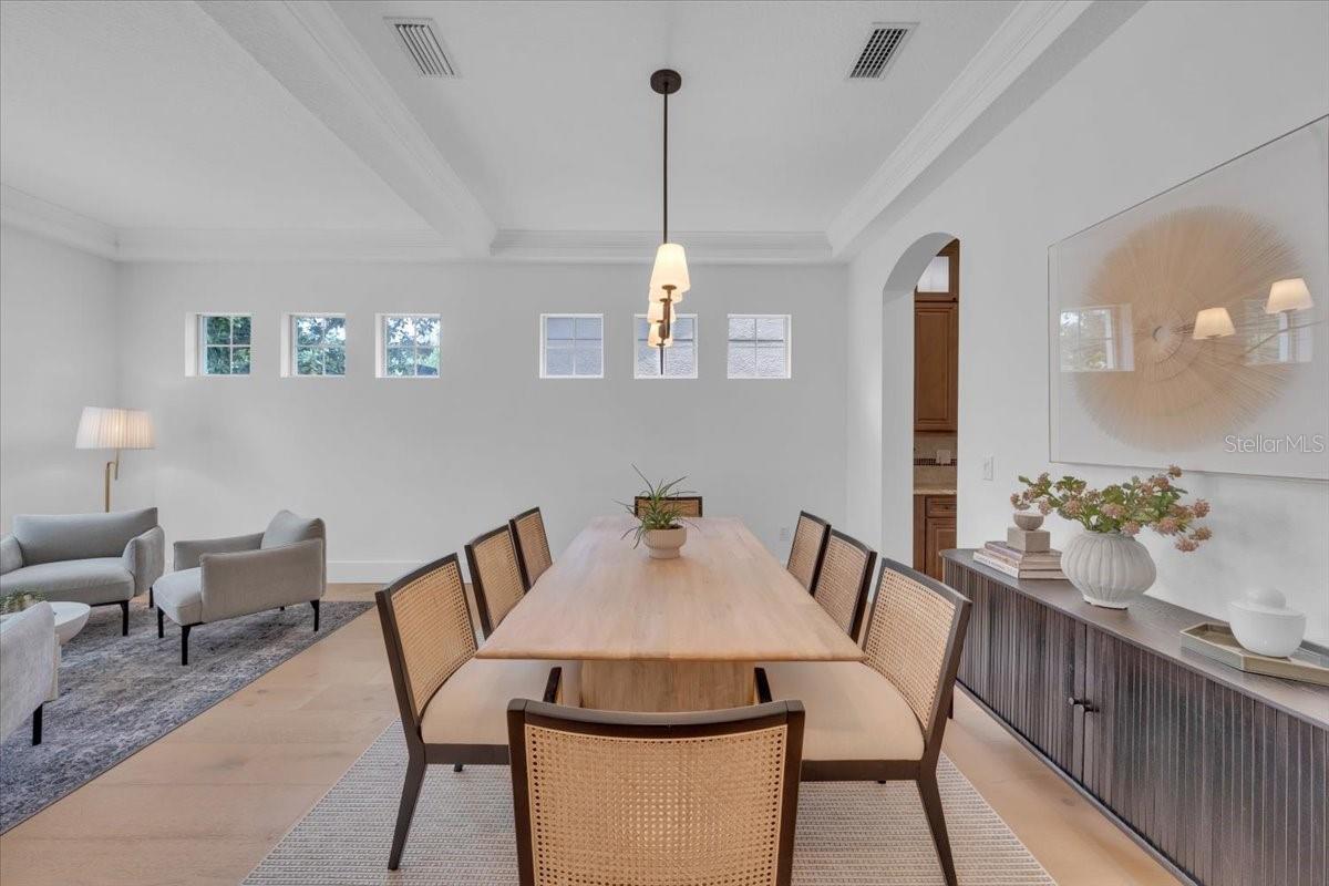 Image 5 of 46 For 14639 Chatsworth Manor Circle