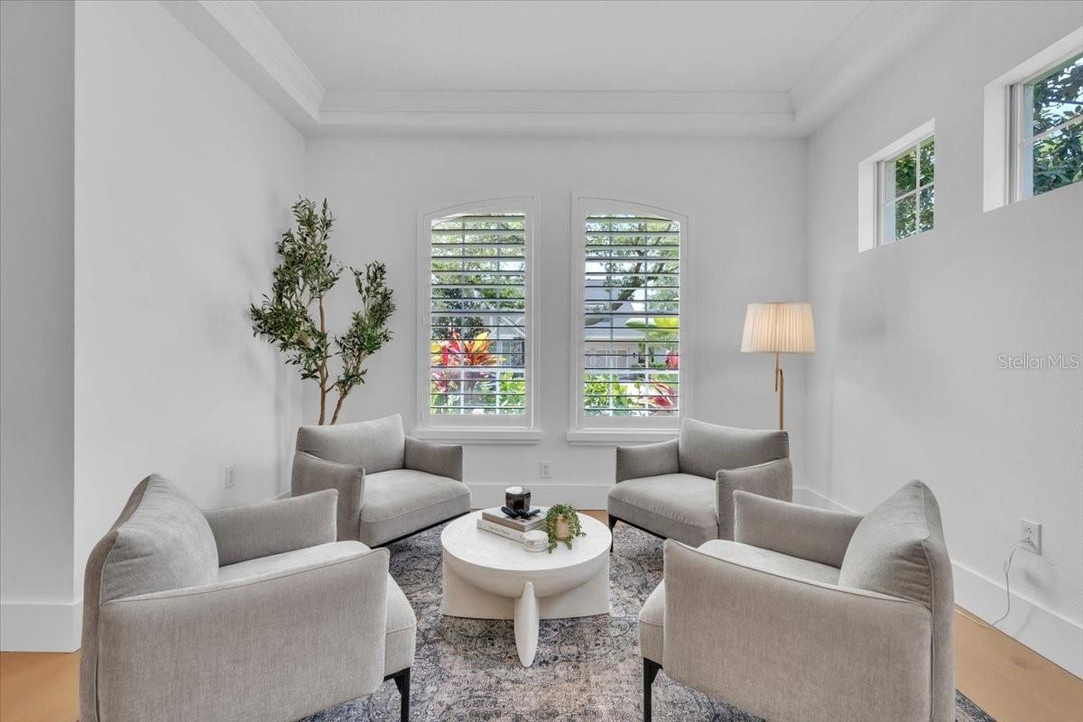 Image 6 of 46 For 14639 Chatsworth Manor Circle