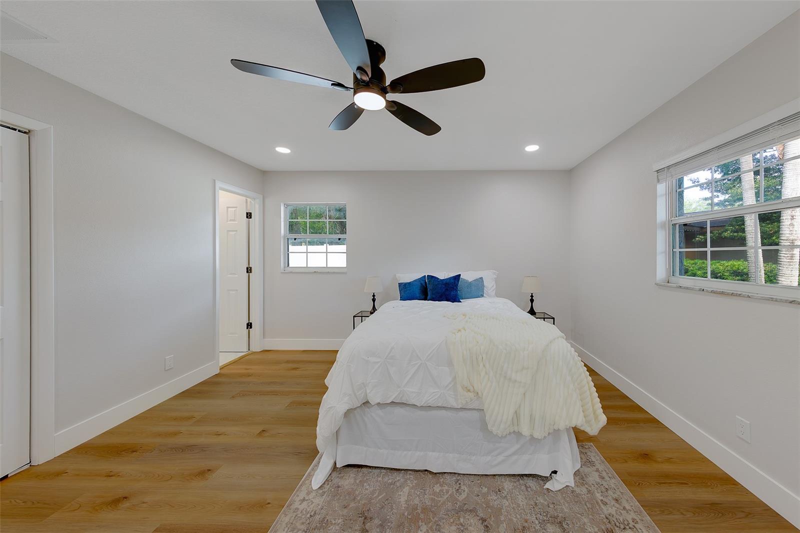 Listing photo id 20 for 3426 7th Avenue Se