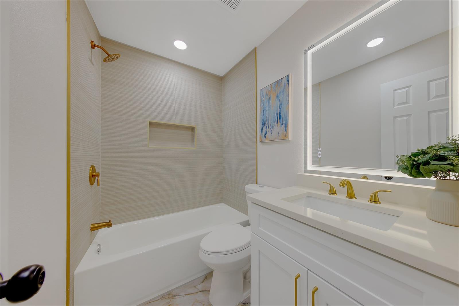 Listing photo id 30 for 3426 7th Avenue Se