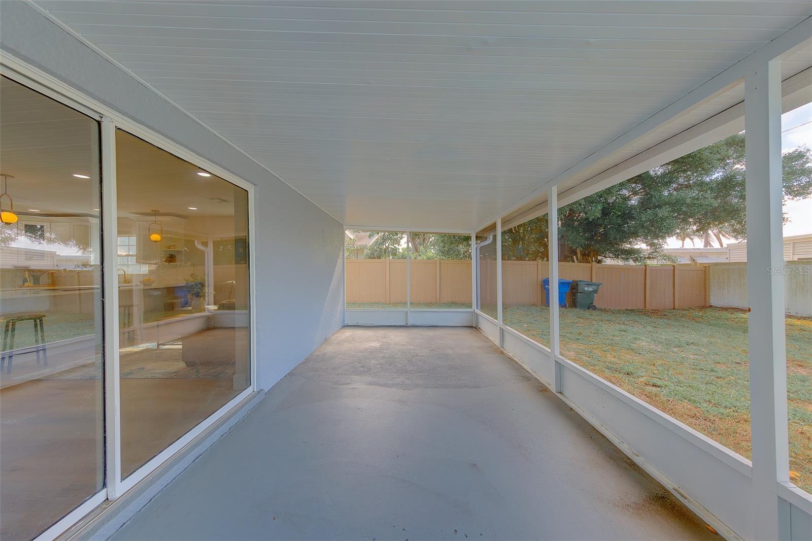 Listing photo id 33 for 3426 7th Avenue Se