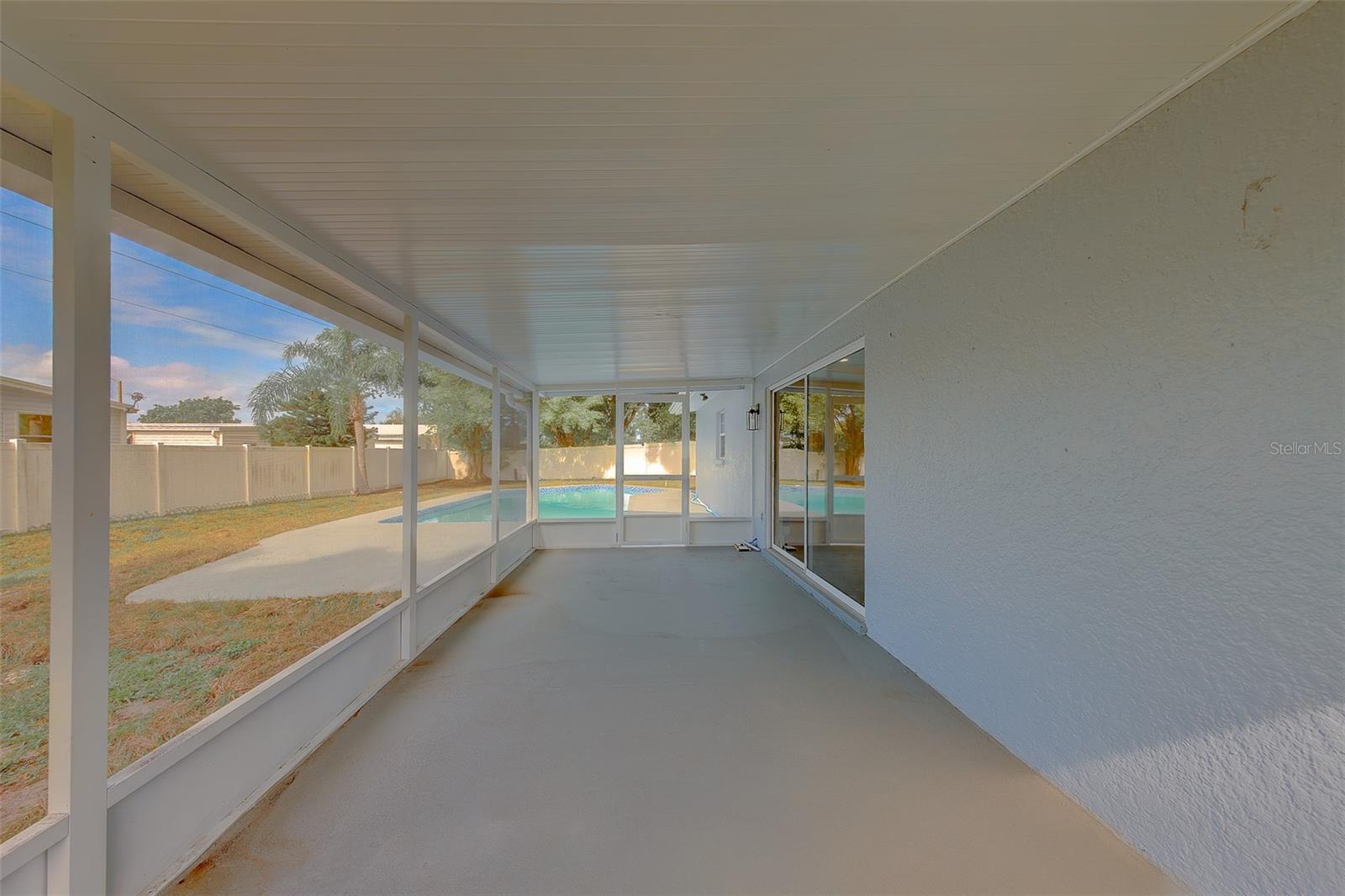 Listing photo id 35 for 3426 7th Avenue Se