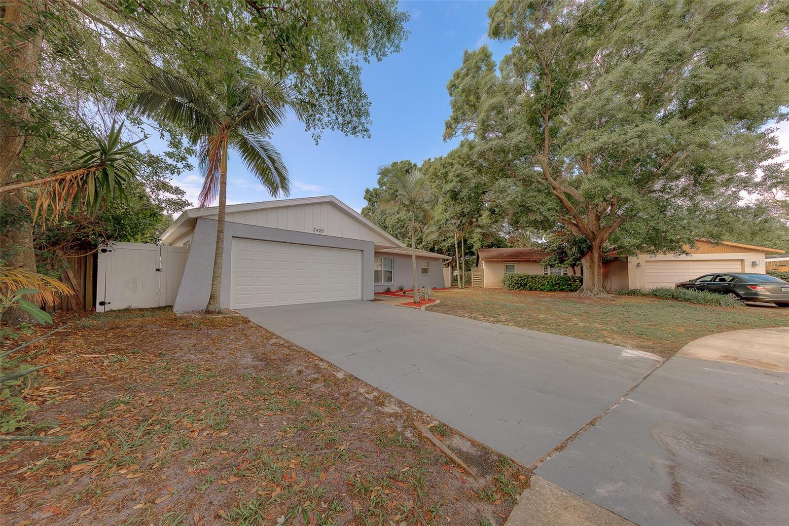 Listing photo id 47 for 3426 7th Avenue Se