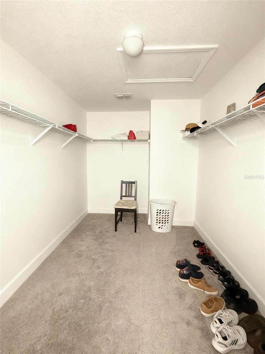 Image 17 of 41 For 16436 Winding Preserve Circle