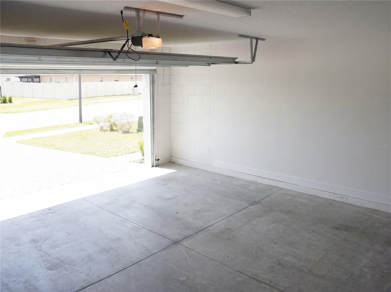 Image 35 of 41 For 16436 Winding Preserve Circle