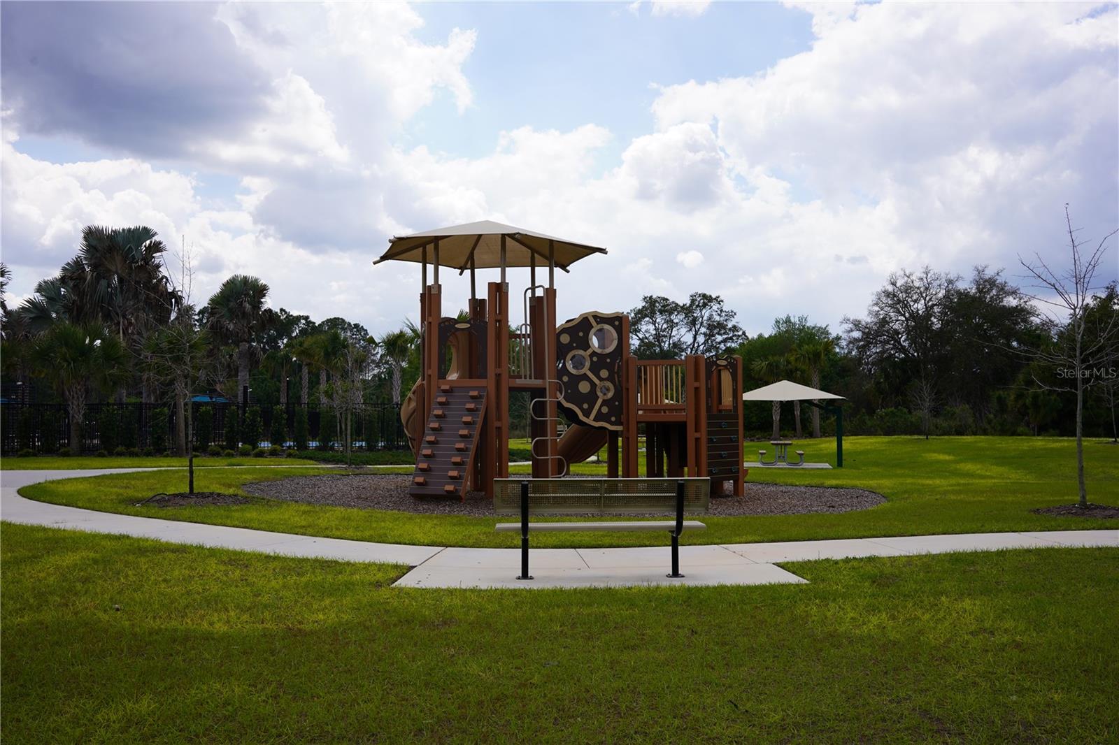 Image 40 of 41 For 16436 Winding Preserve Circle