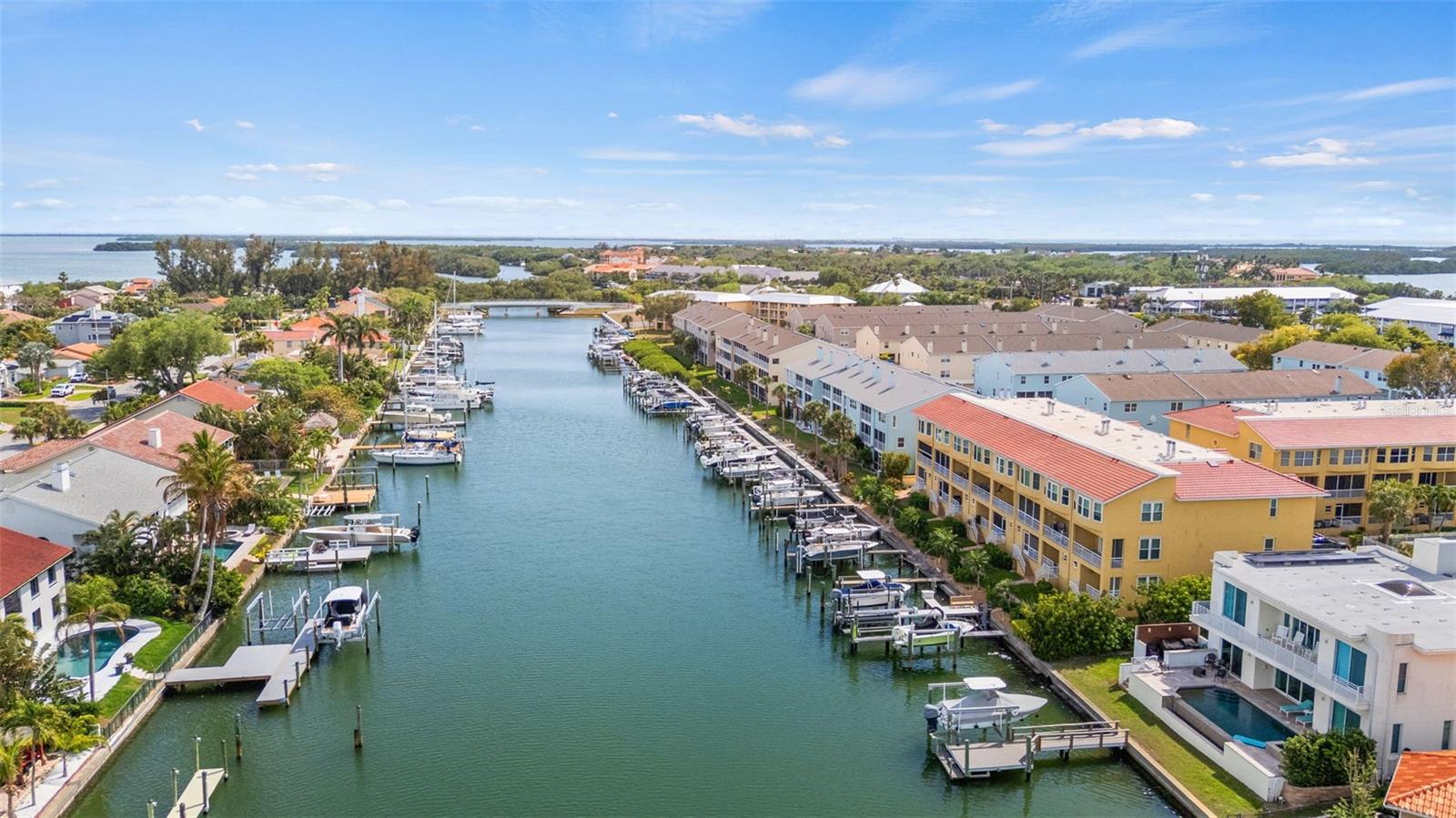 Image 2 of 81 For 1071 Pinellas Bayway S