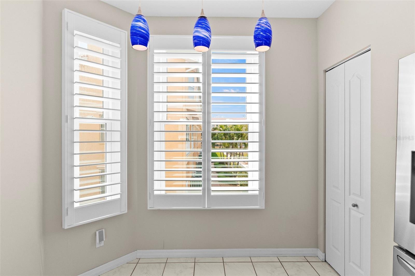 Image 21 of 81 For 1071 Pinellas Bayway S