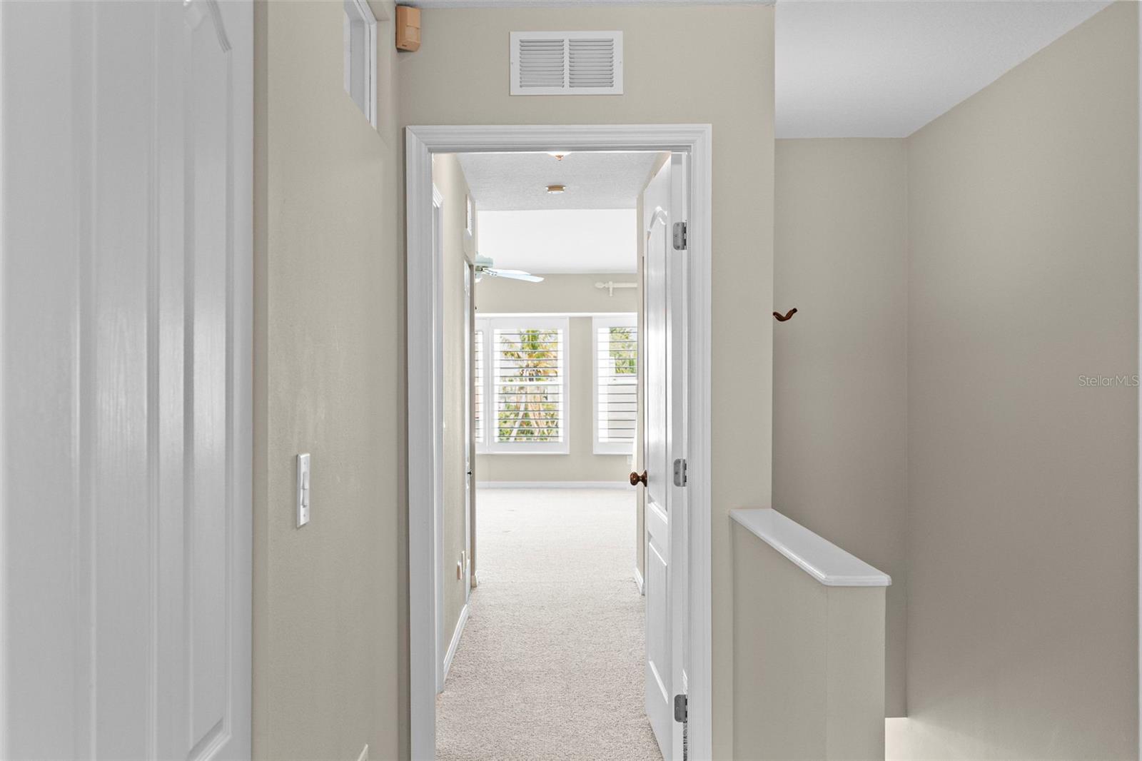 Image 26 of 81 For 1071 Pinellas Bayway S