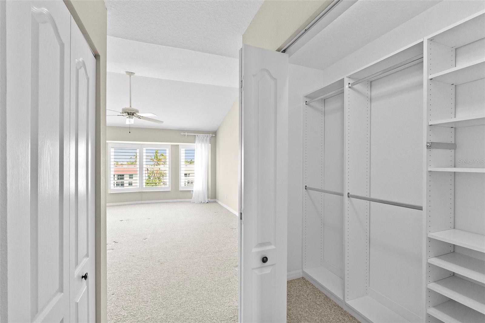 Image 34 of 81 For 1071 Pinellas Bayway S