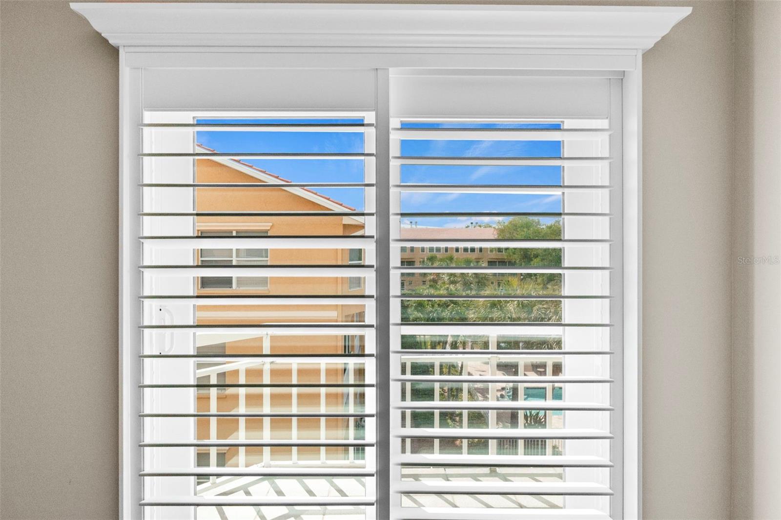 Image 39 of 81 For 1071 Pinellas Bayway S