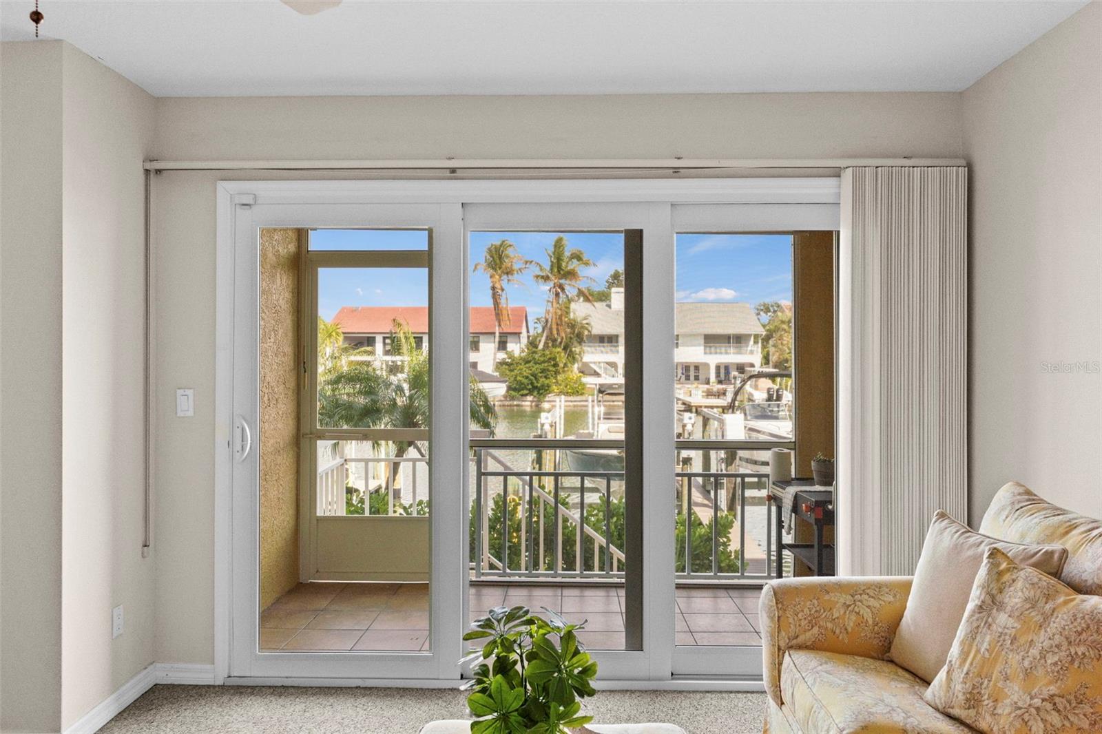 Image 43 of 81 For 1071 Pinellas Bayway S