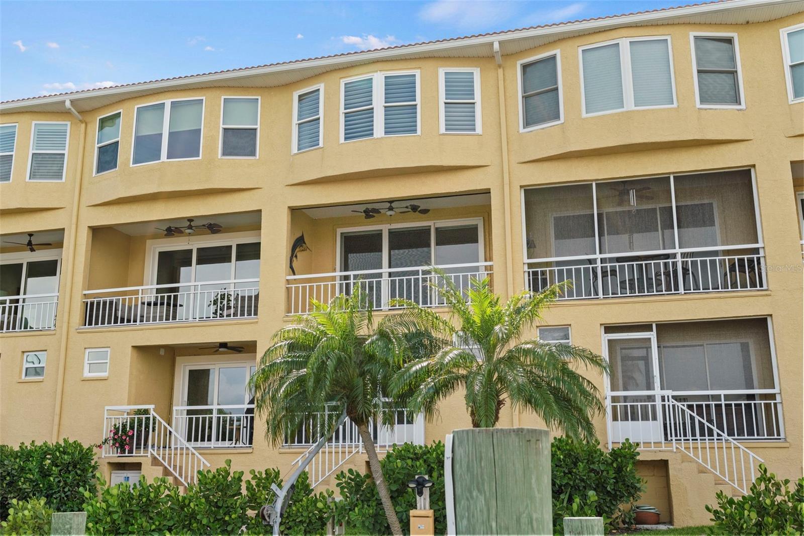 Image 55 of 81 For 1071 Pinellas Bayway S