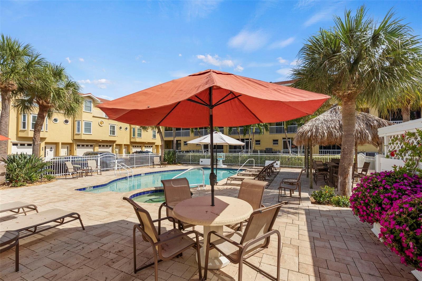 Image 61 of 81 For 1071 Pinellas Bayway S