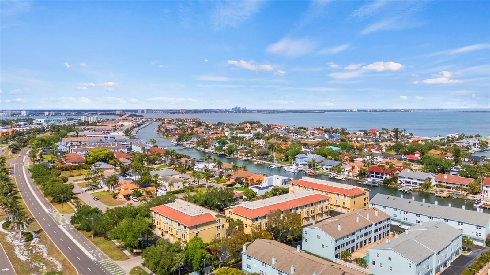 Image 73 of 81 For 1071 Pinellas Bayway S