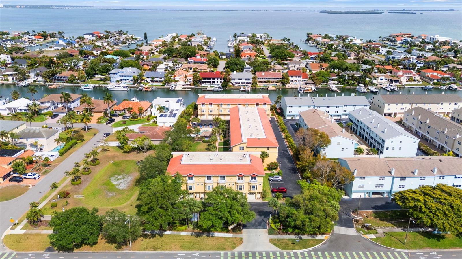 Image 74 of 81 For 1071 Pinellas Bayway S