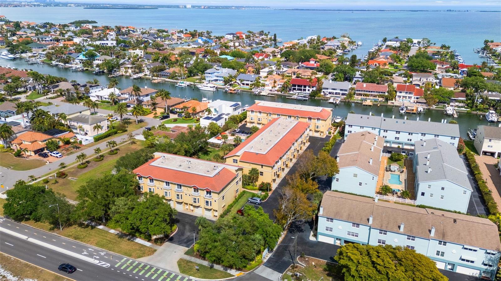 Image 75 of 81 For 1071 Pinellas Bayway S