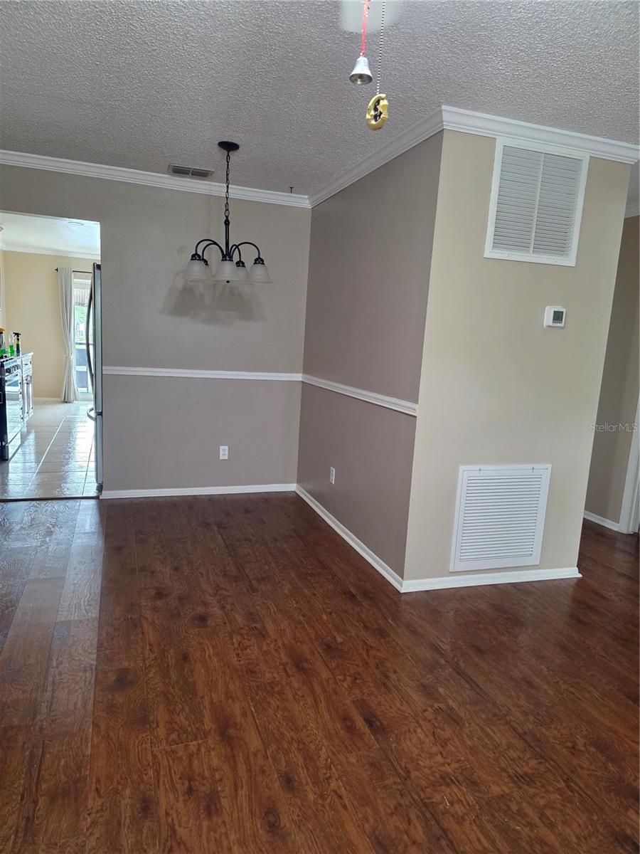 Image 4 of 26 For 6190 80th Street N 204