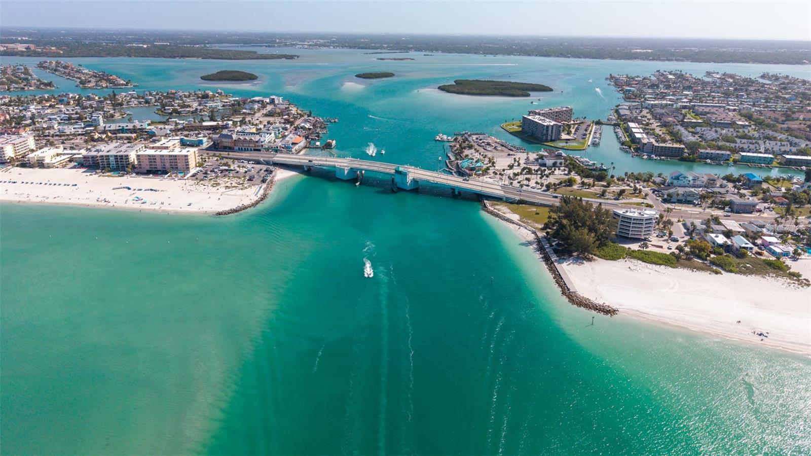 Image 13 of 13 For 13304 Gulf Boulevard