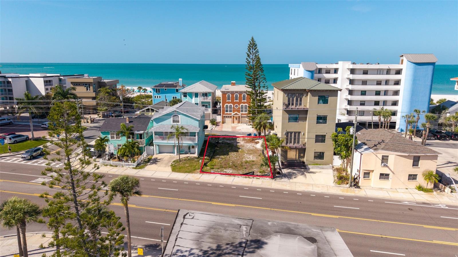 Image 2 of 13 For 13304 Gulf Boulevard