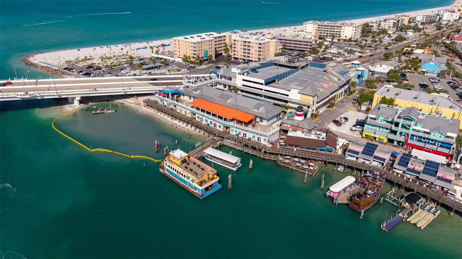 Image 6 of 13 For 13304 Gulf Boulevard