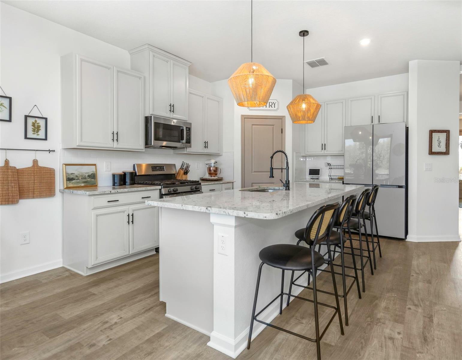 Image 10 of 43 For 2427 Portico Street