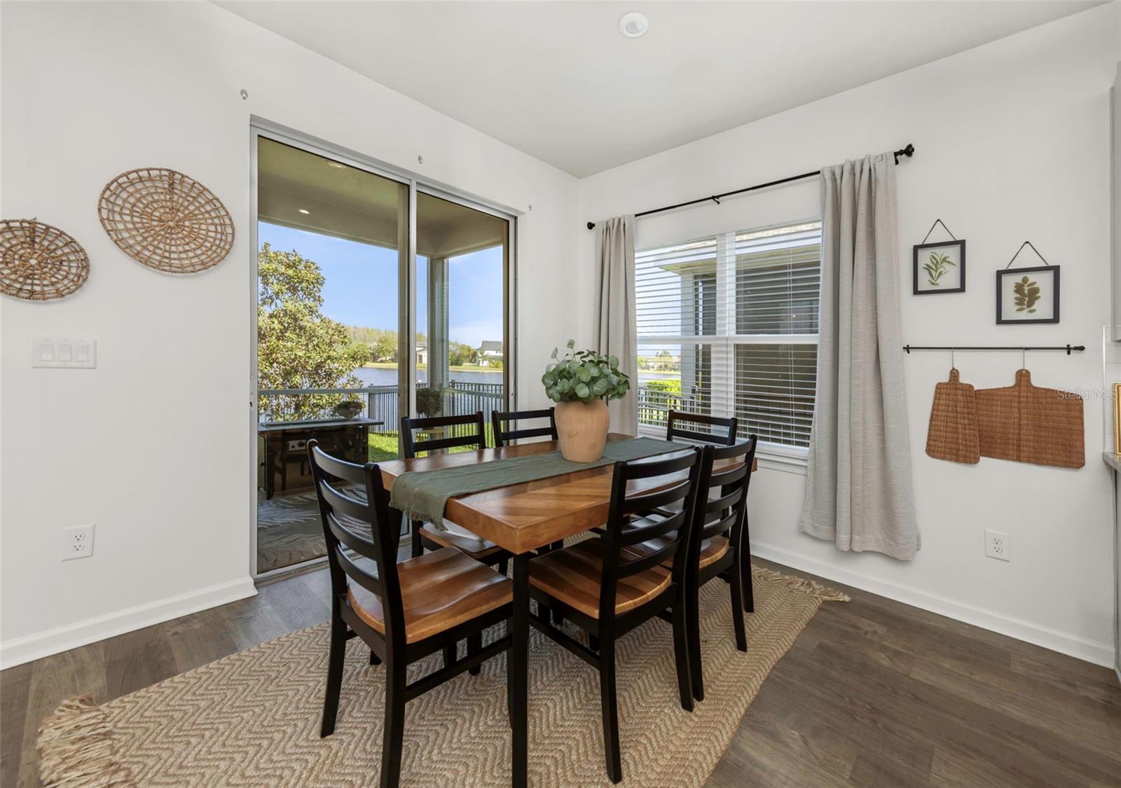 Image 12 of 43 For 2427 Portico Street