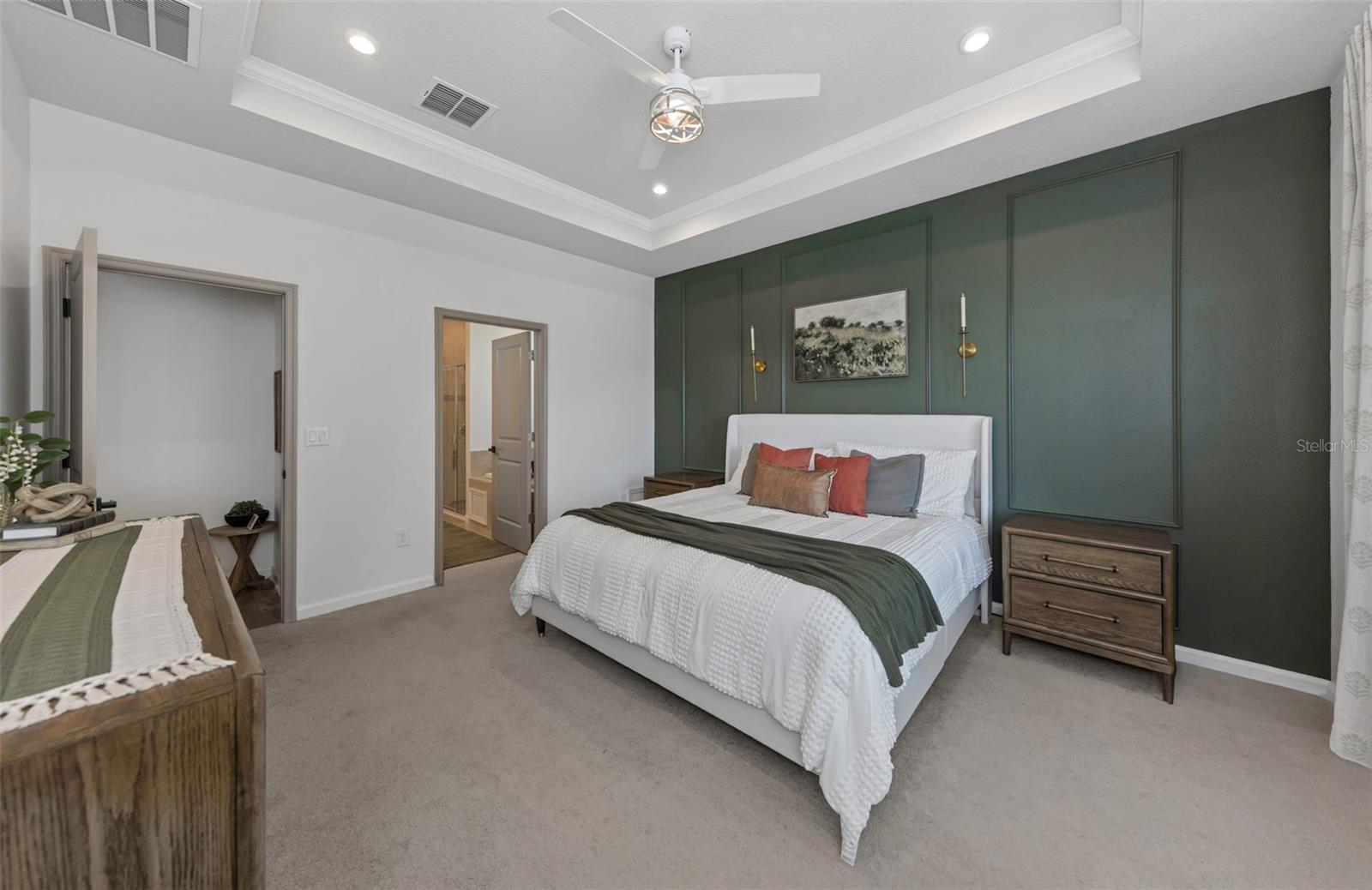 Image 14 of 43 For 2427 Portico Street