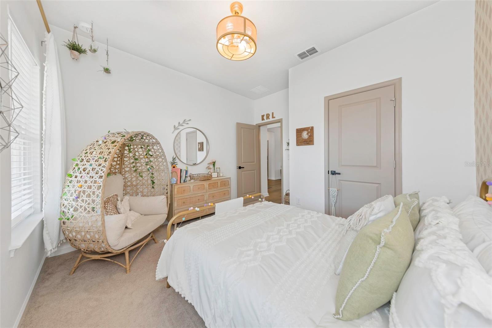 Image 22 of 43 For 2427 Portico Street