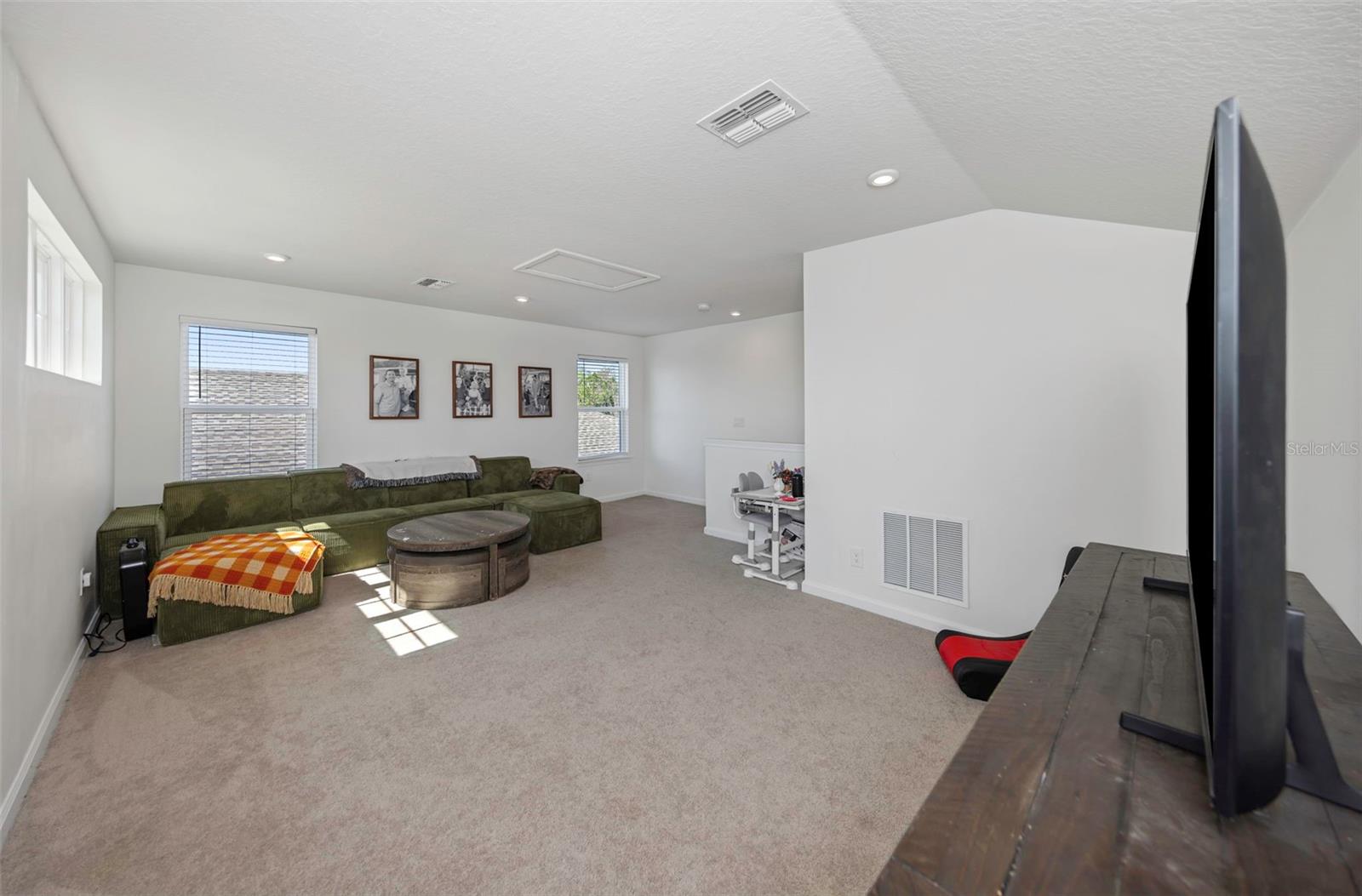 Image 31 of 43 For 2427 Portico Street